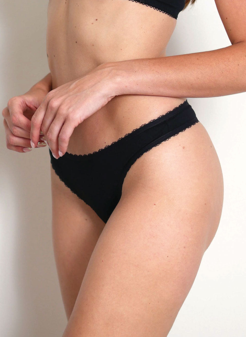 Modal Loop Trim Thong